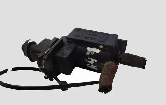 BMW 5 F10 F11 Turbo solenoid valve 70231800 7810831