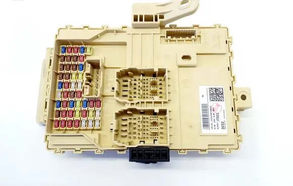 KIA Ceed Fuse module 91957J7521