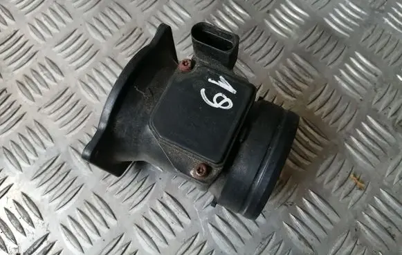 Volkswagen Golf IV Mass air flow meter 06A906461B