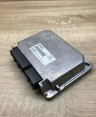 Audi A4 S4 B5 8D Engine control unit/module ECU 3B0907557A 5WP4291