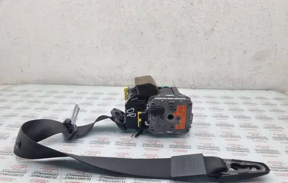 Audi A4 S4 B8 8K Front seatbelt 8K1857706K
