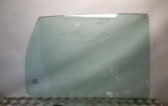 Nissan Note (E11) Rear door window glass