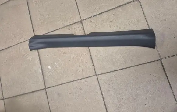 Toyota Yaris XP210 Front sill trim cover 67913K0020