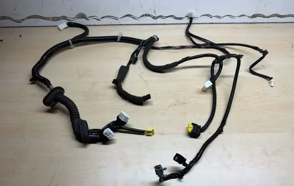Mercedes-Benz X-class W470 Front door wiring loom 241255XF0D