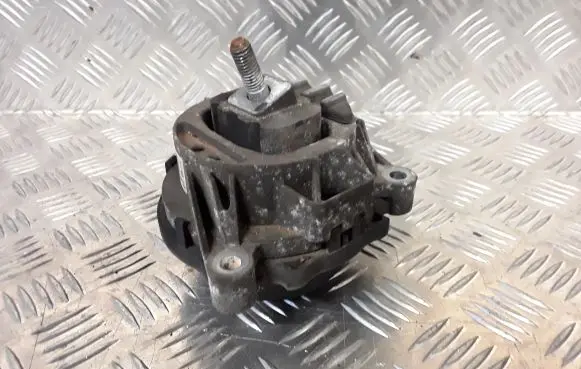 BMW X3 F25 Engine mount bracket 685048201