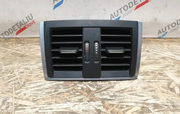 BMW 3 GT F34 Rear air vent grill 9333675 64229333675