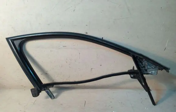 Audi A8 S8 D3 4E Front door window/glass frame 4E0837608F