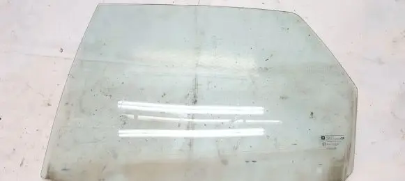 Opel Vectra B Rear door window glass 