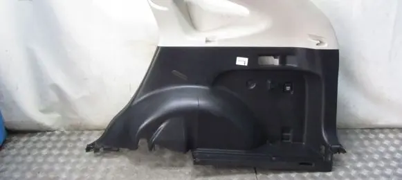 Honda CR-V Trunk/boot side trim panel
