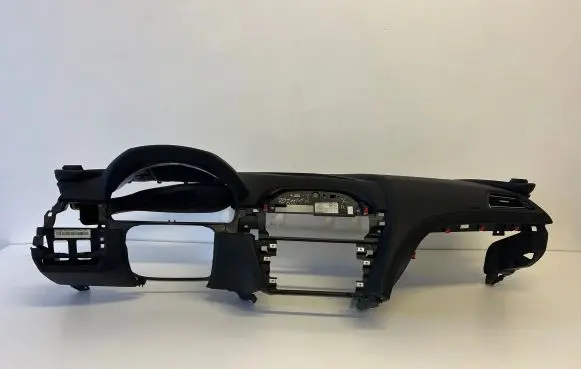 BMW 6 F12 F13 Dashboard 105023859 922995518