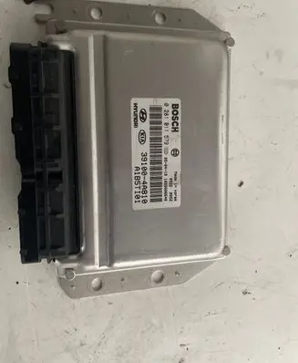 KIA Sorento Engine control unit/module 391004A810 0281011579 A1B5TI01