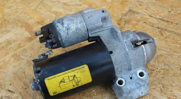 BMW 5 F10 F11 Starter motor 7801203