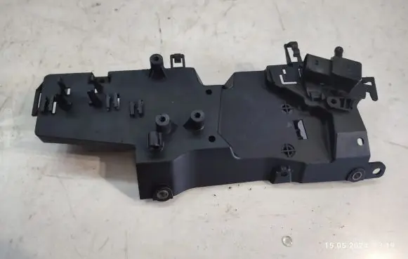 BMW 5 GT F07 Other engine bay part 7806494