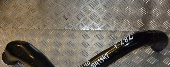 Volvo S40, V40 Turbo air intake inlet pipe/hose