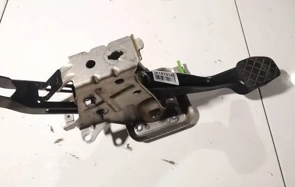 Volkswagen Golf V Brake pedal 1k1721057ad