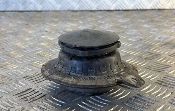 Jeep Cherokee Front upper strut mount 