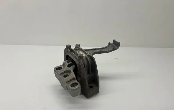 Volkswagen T-Roc Engine mount bracket 5Q0199262BJ 21112017