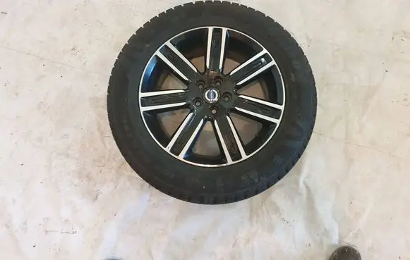Volvo XC60 R18 alloy rim 31445997BL