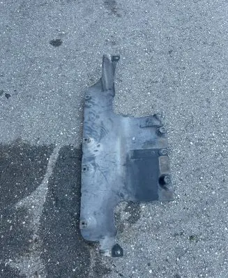 Porsche Cayenne (92A) Engine splash shield/under tray 7P0825285 A1585