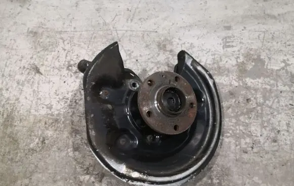 Volkswagen PASSAT B7 Rear wheel hub 3C0505435F