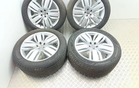 Volkswagen Atlas R20 alloy rim 3QF601025J