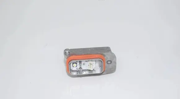 BMW i3 LED ballast control module 8495580 63118495580