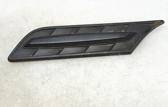 Suzuki Vitara (LY) Fender trim (molding) 7262154P0