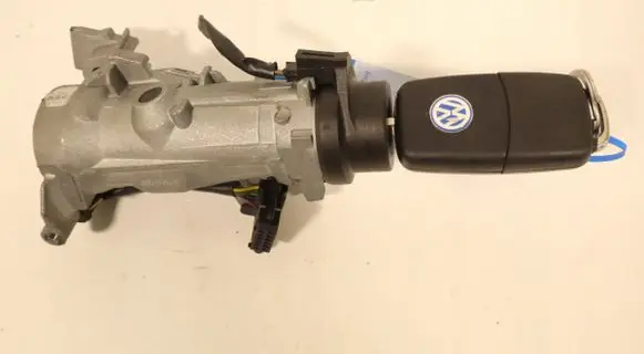 Volkswagen Touran I Ignition lock 1KO905865