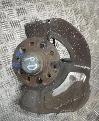 Mercedes-Benz CLS C218 X218 Front wheel hub spindle knuckle