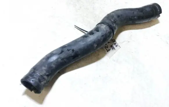 Audi A6 S6 C4 4A Engine coolant pipe/hose