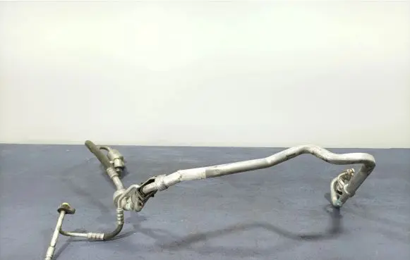 Ford Grand C-MAX Air conditioning (A/C) pipe/hose
