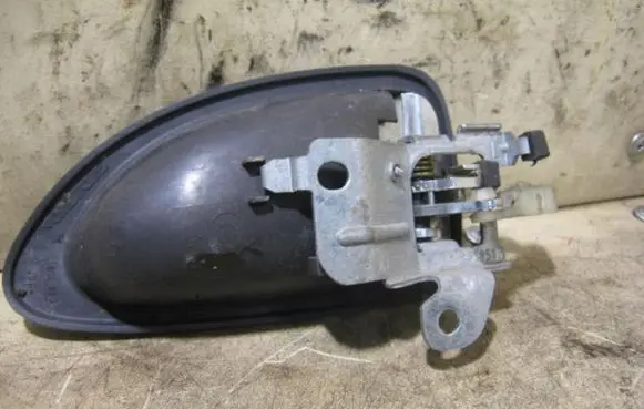 Volvo S40, V40 Front door interior handle