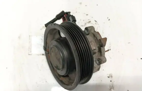 Opel Corsa E Water pump