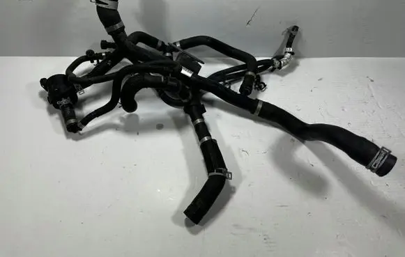 Ford Kuga III Engine coolant pipe/hose