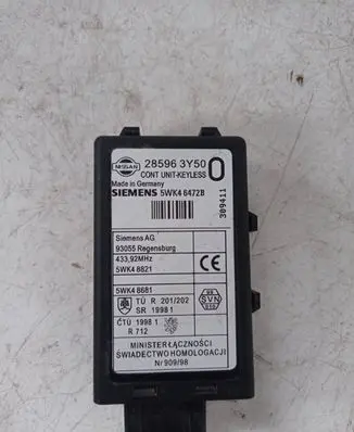 Nissan X-Trail T30 Door central lock control unit/module 285963Y50
