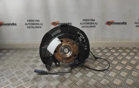 Mini Cooper Countryman R60 Front wheel hub