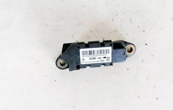 Mercedes-Benz C W203 Airbag deployment crash/impact sensor 0018209126 304062