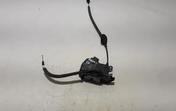 Renault Arkana Front door lock 805025205R