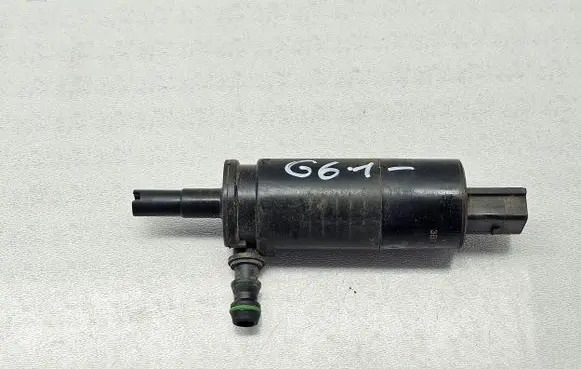 Volkswagen Golf VI Headlight washer pump 3B7955681