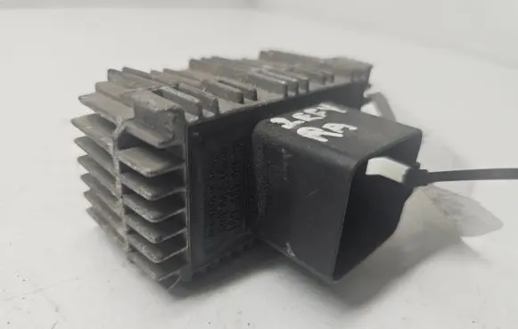 Opel Zafira A Glow plug pre-heat relay 09132691