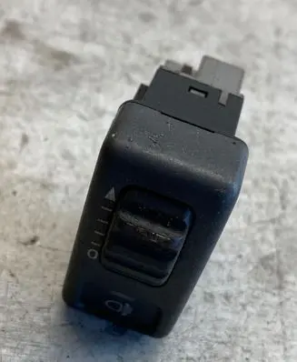 Volvo S70 V70 V70 XC Headlight level height control switch 9162960