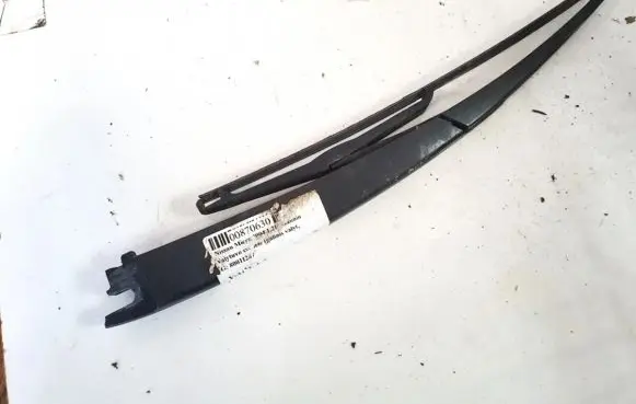 Nissan Micra Rear wiper blade arm 80011247