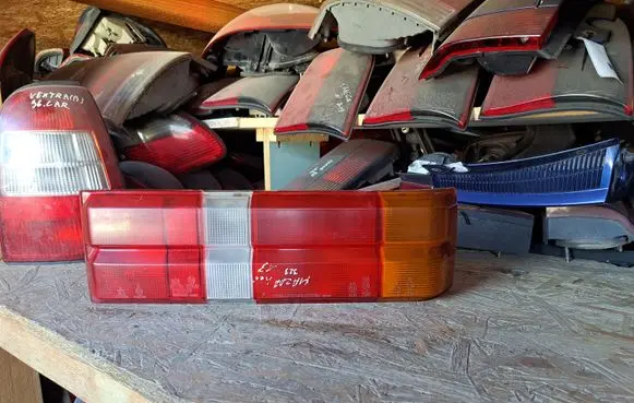 Mazda 323 Rear/tail lights 0436844R 0436846R 0436846