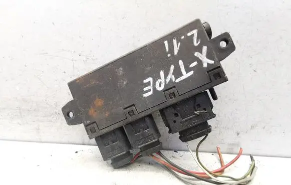 Jaguar X-Type Coolant fan relay 1X432C507AC