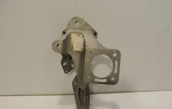 Ford Mondeo MK IV Engine mount bracket 7G9N-2D094-SD