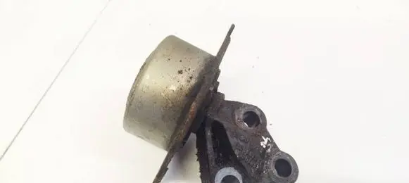 Opel Zafira A Engine mount bracket 90575460