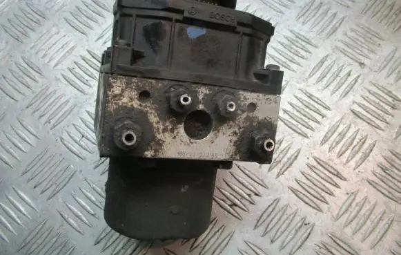Ford Mondeo MK II ABS Pump 0265800007