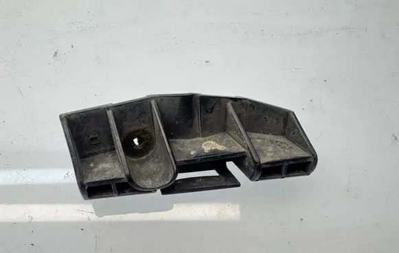 Subaru Outback Fender mounting bracket 