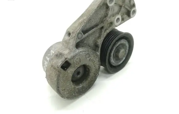 Volkswagen Touareg I Alternator belt tensioner 022145299E
