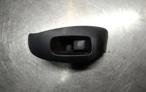 Subaru Legacy Electric window control switch 83071AE040